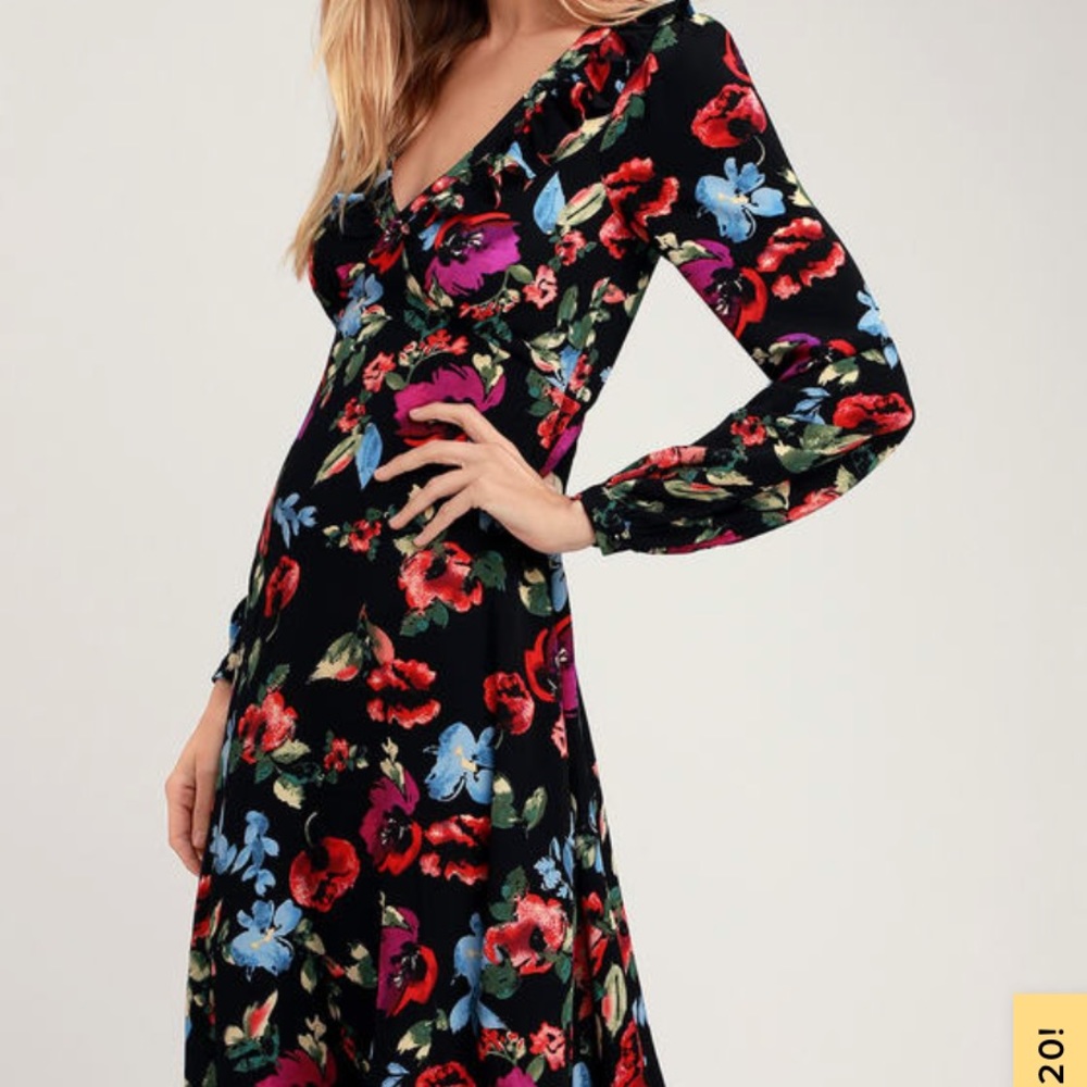 Lulu’s floral dress size medium